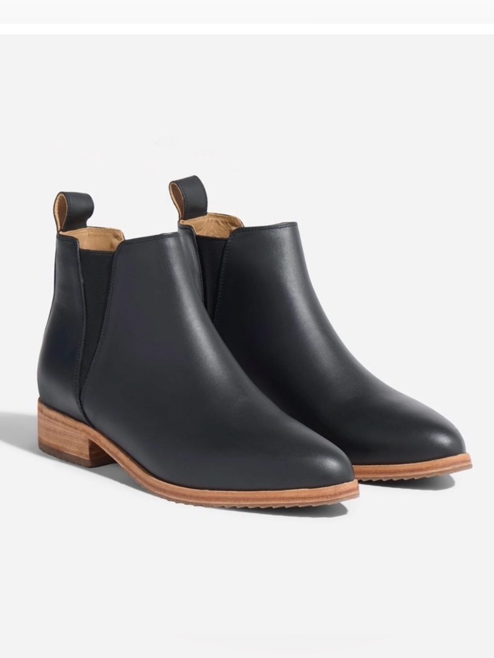 NEW Nisolo Eva Everyday Chelsea Ankle Boot Black Leather 6.5 Almond Toe Bootie